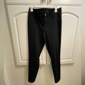 Skinny midrise black pants